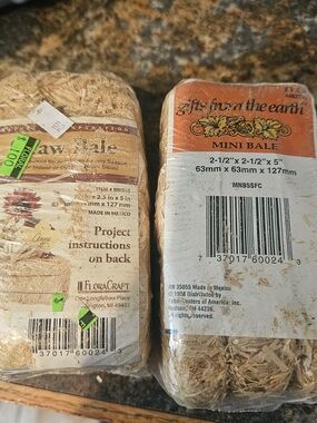 Mini Straw Bales - Natural Tan